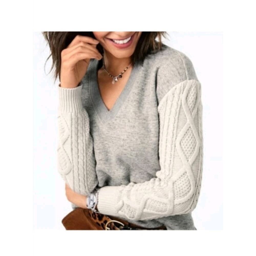 J jill Designed Long Sleeve Sweater V Neck Size S Petite in Grey Heather Soft